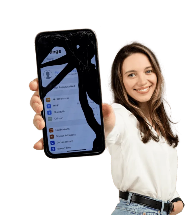 Na displeji mám rozlité barvy a vady. Mobil se nedá vůbec používat.